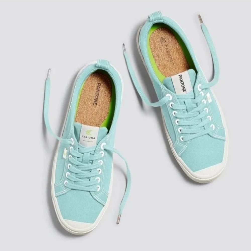 Cariuma Light Blue and White Sneakers